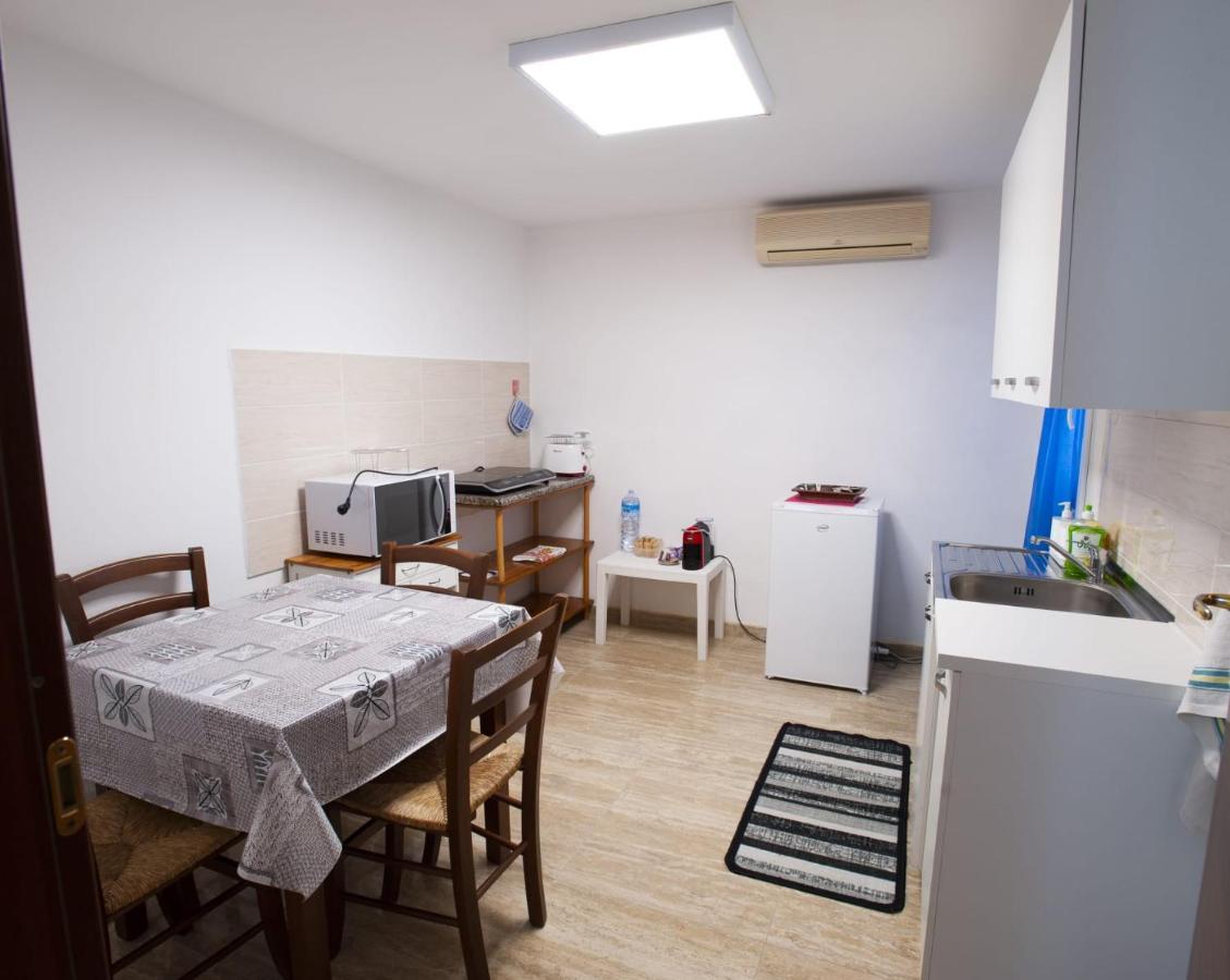 Appartamento Sul Mare Su Forti Exterior foto